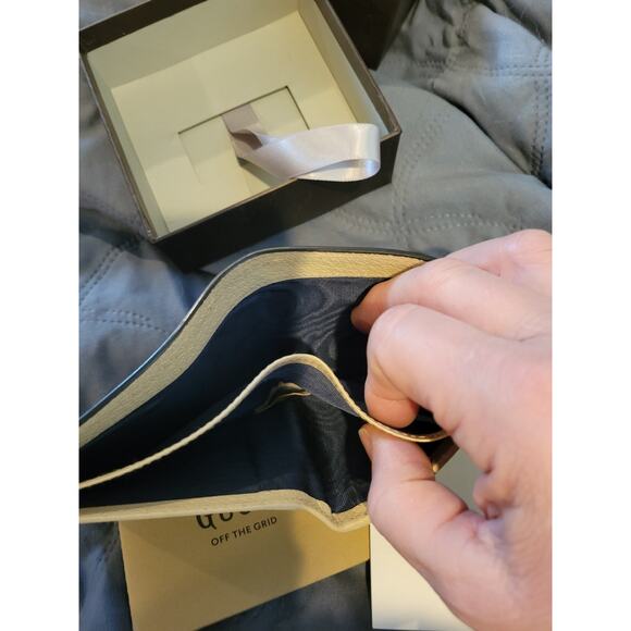 GUCCI "Off the Grid" Bifold Wallet Unisex - Picture 5 of 8